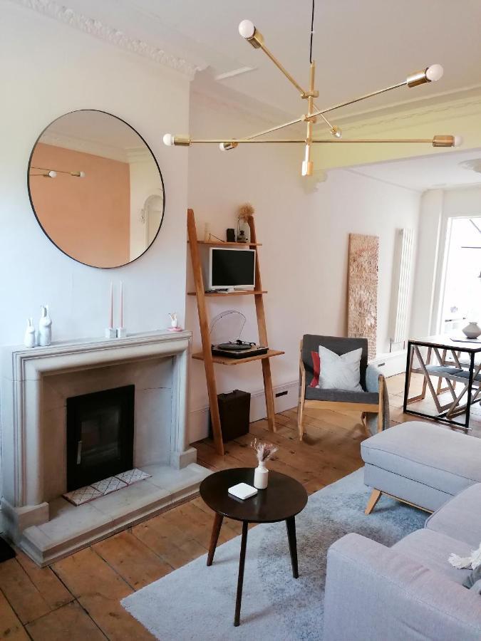 Unique City Centre House With Log Burner & Courtyard NWI Esterno foto