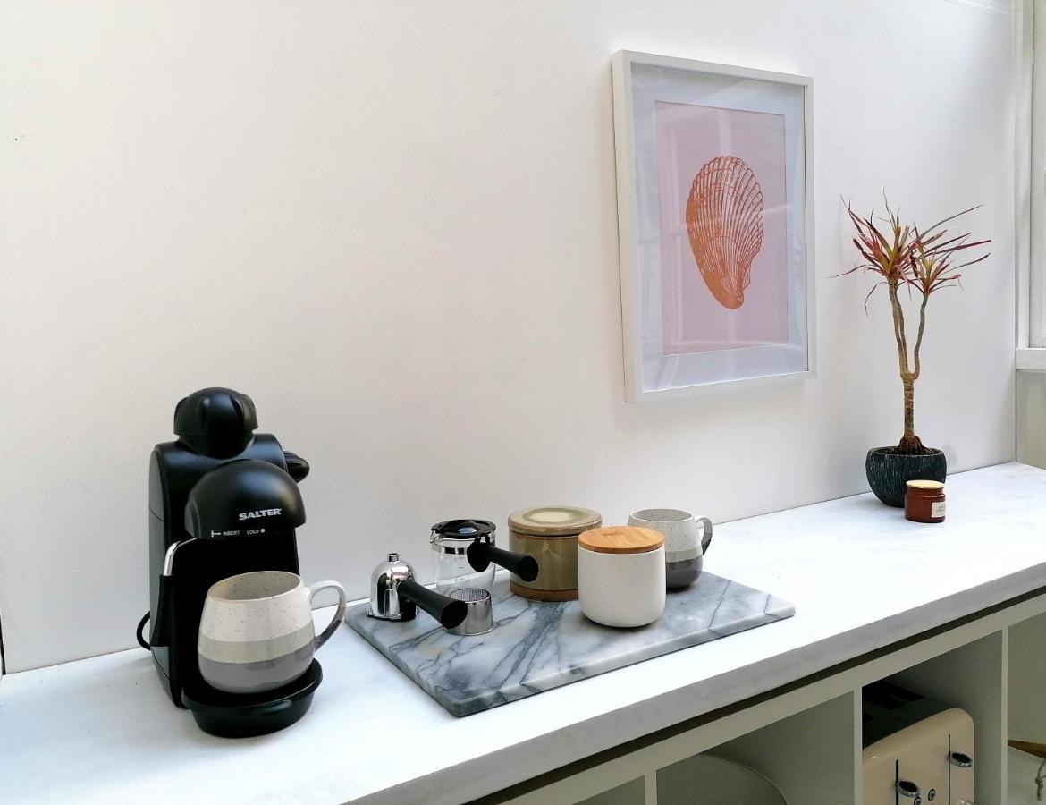 Unique City Centre House With Log Burner & Courtyard NWI Esterno foto