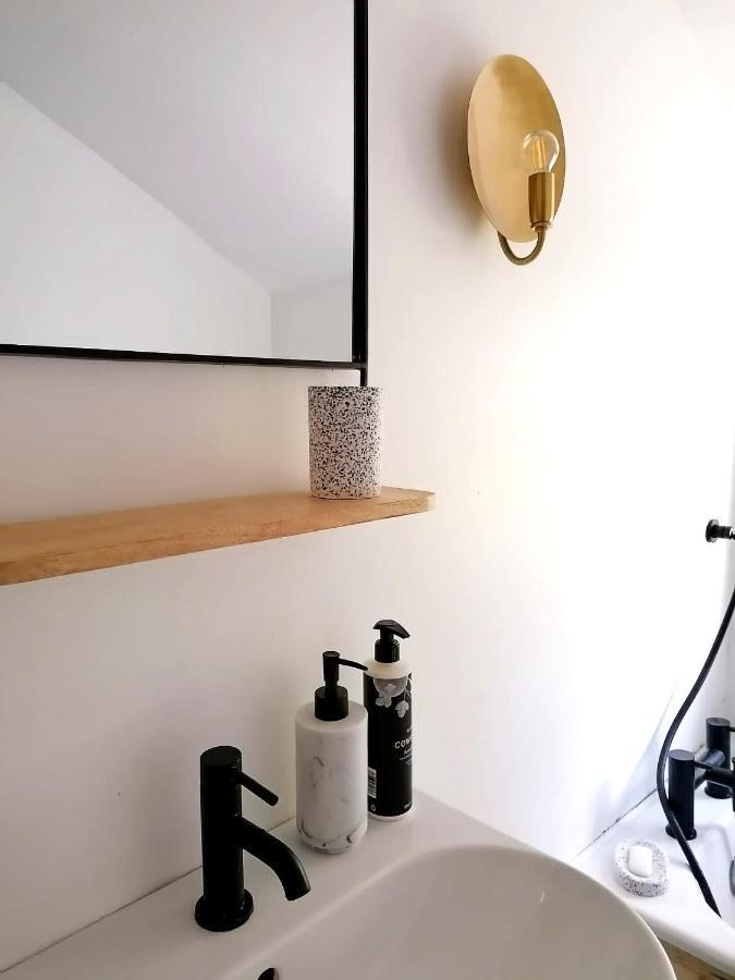 Unique City Centre House With Log Burner & Courtyard NWI Esterno foto